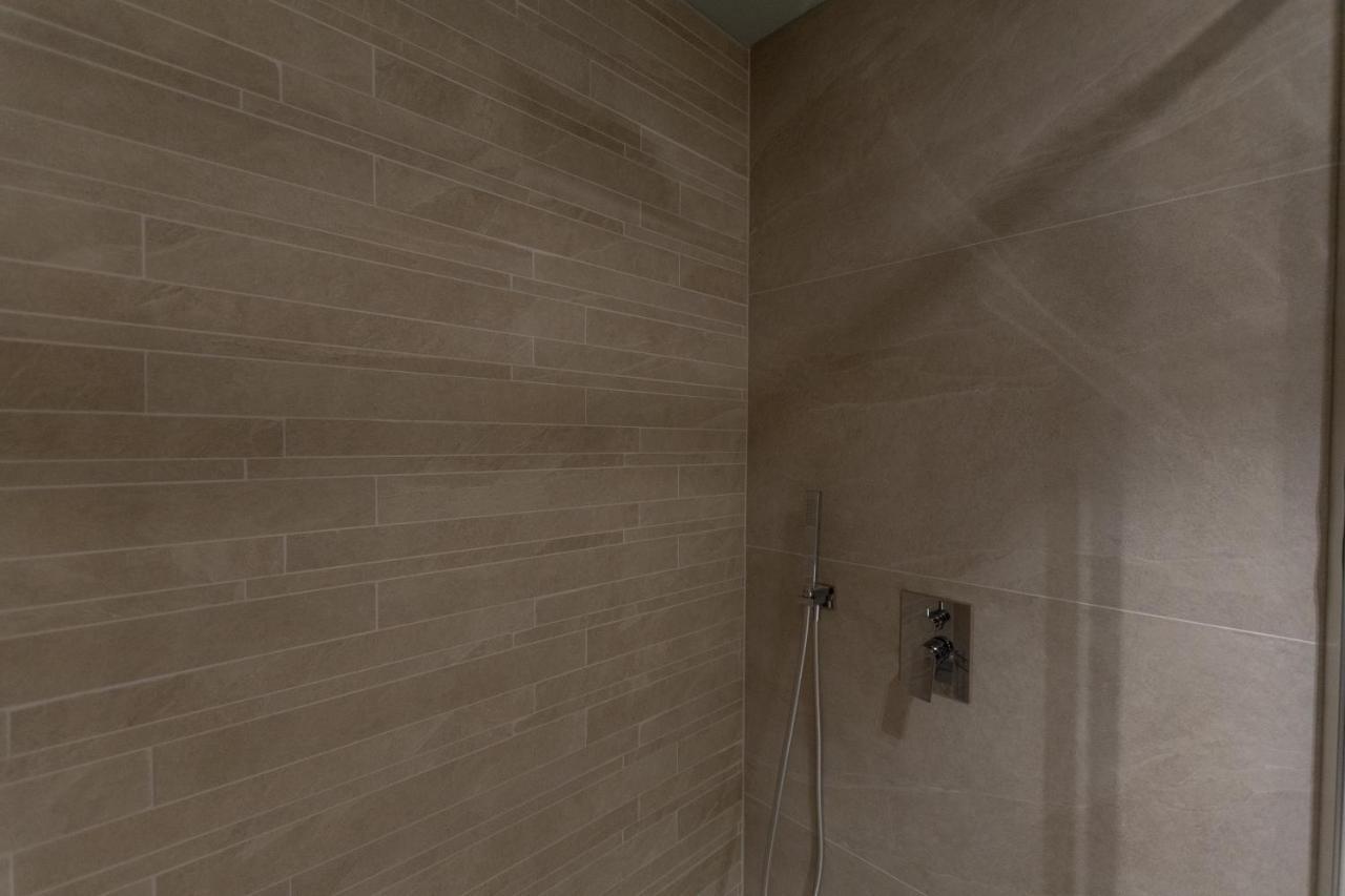 Divino Rooms Deluxe Sabbio Chiese Luaran gambar